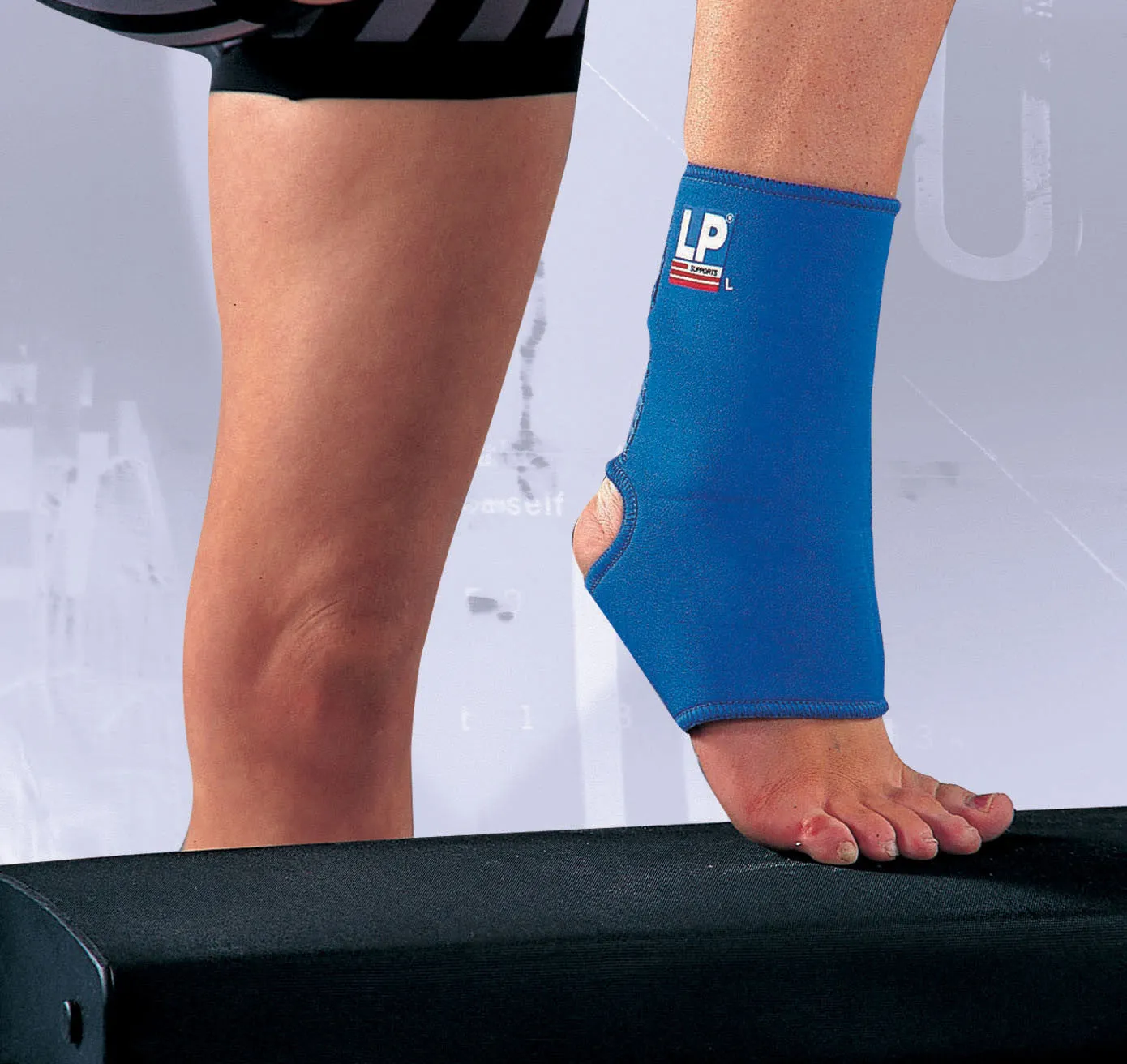 Ankle Support with Straps / 764