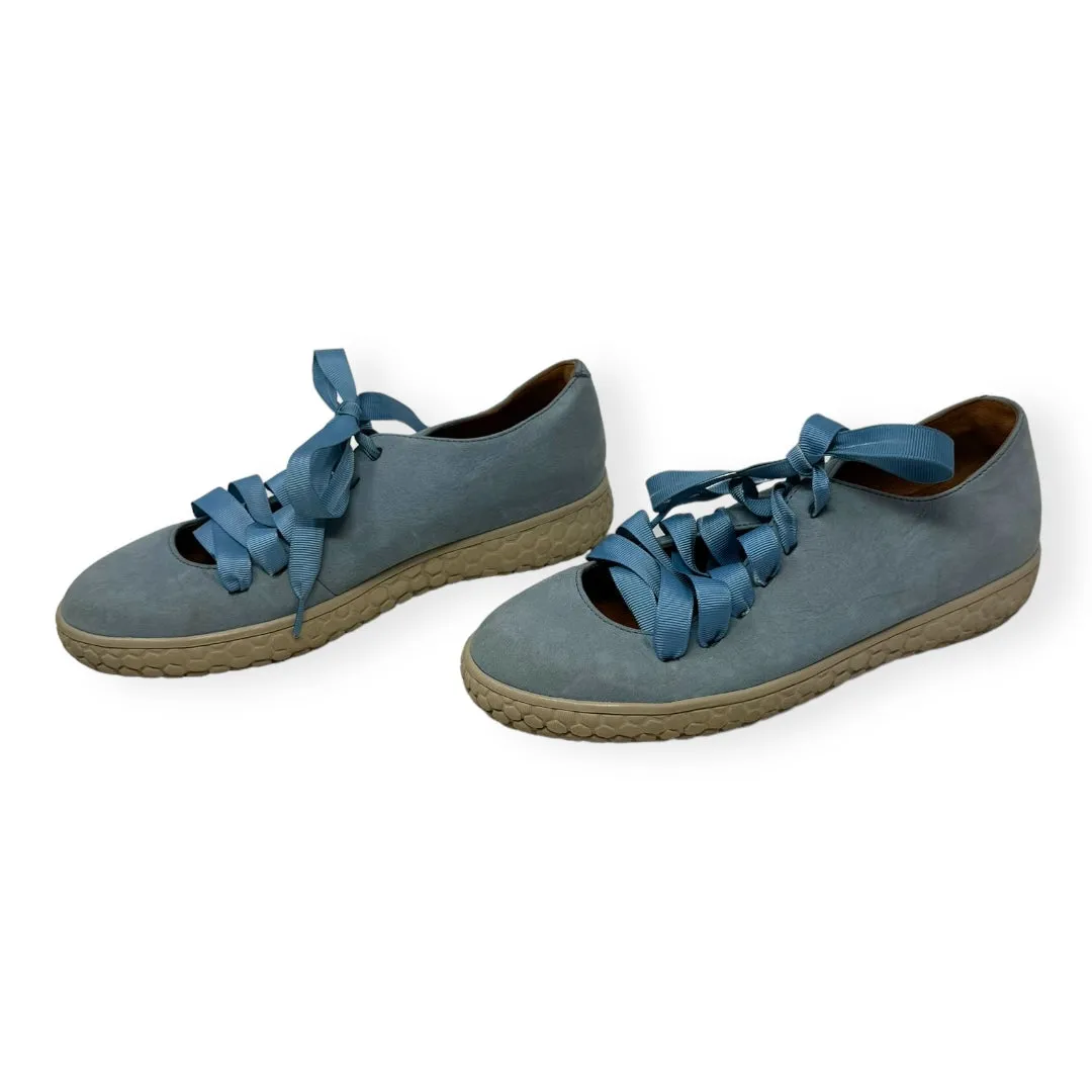 Blue Shoes Sneakers L’Amour des Pieds, Size 5.5