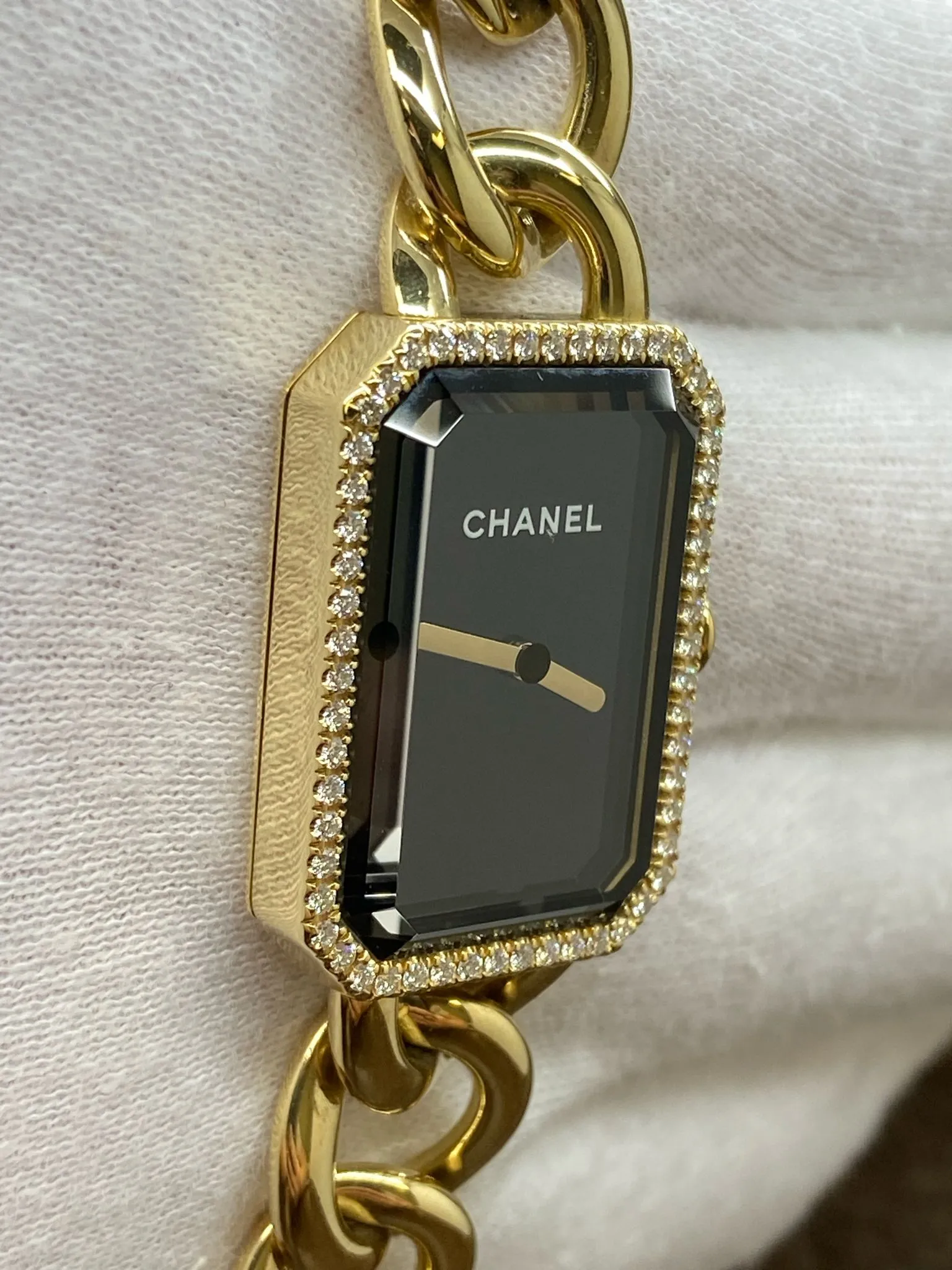 Chanel Premiere 18K Yellow Gold H3259 Black Dial Quartz Women's Watch